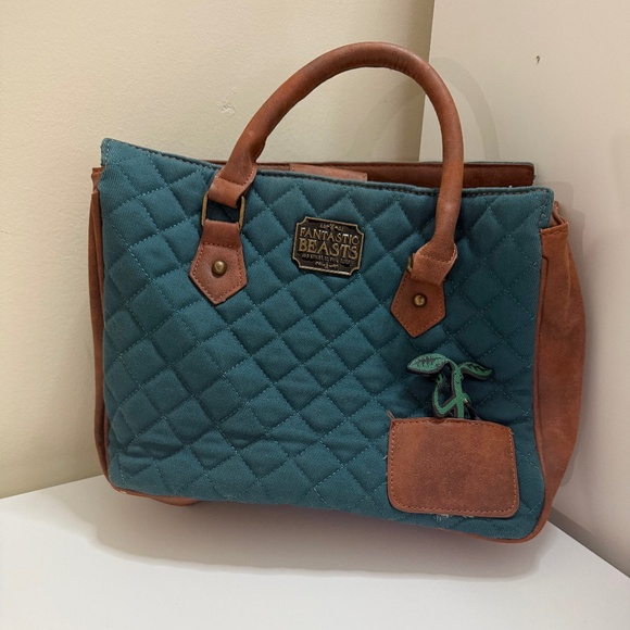 Bioworld Newt Scamander Handbag - Picture 1 of 12